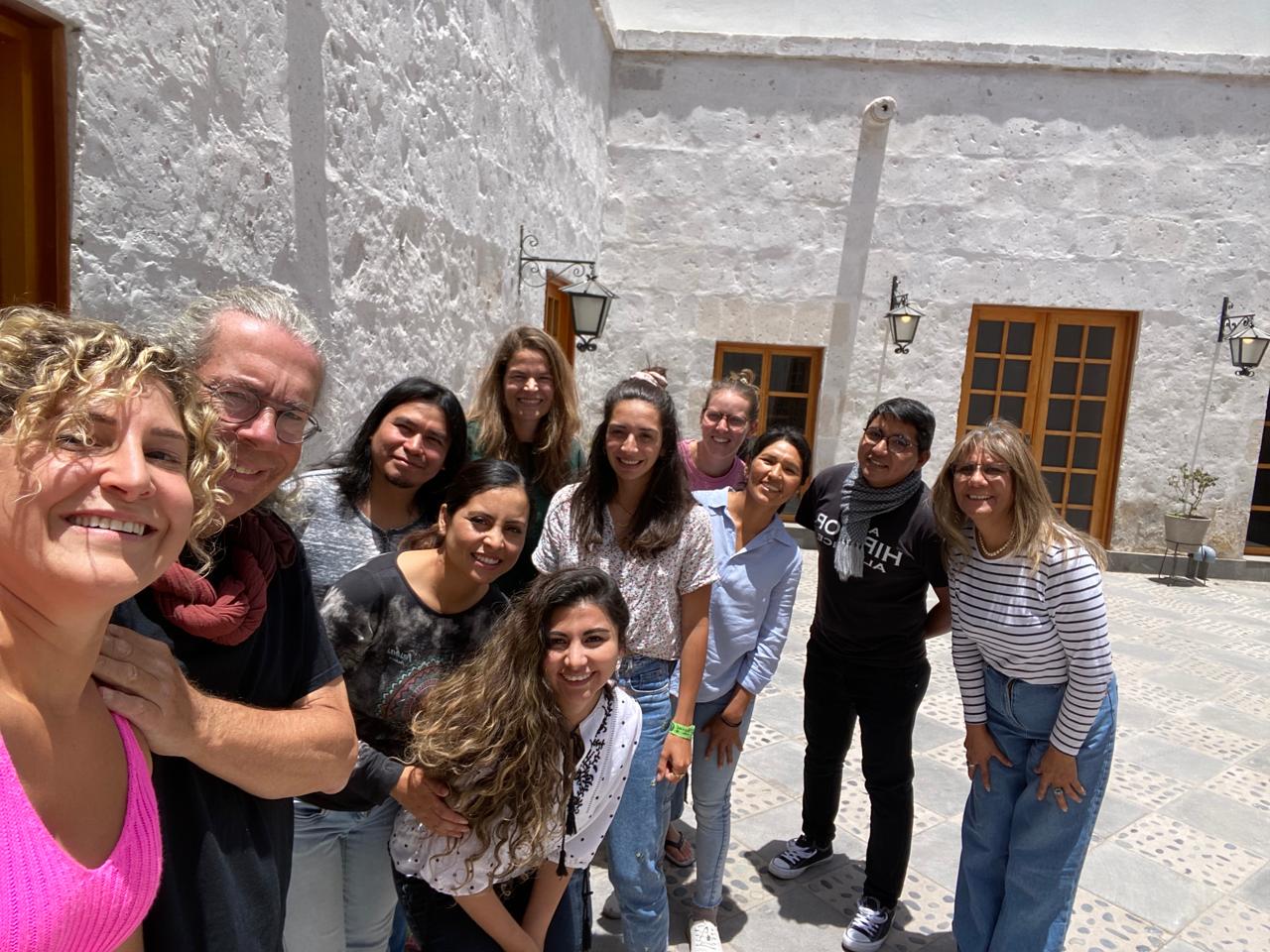 Students and teachers of the Spanish school in the courtyard of the Spanish school